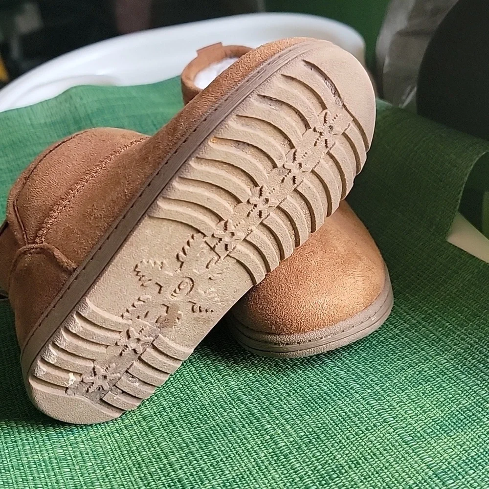 Jumping Beans Brown Kids Slippers - Picture 4 of 6